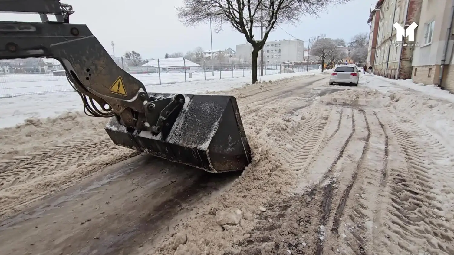 miasto-walczy-ze-sniegiem.mp4