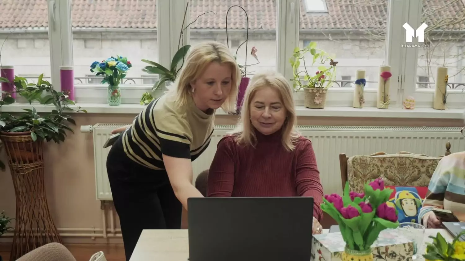 jak-seniorzy-oswajaja-sztuczna-inteligencje.mp4