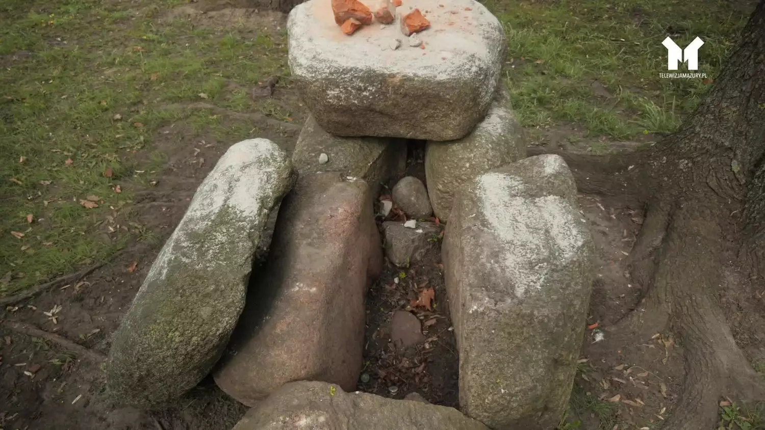 beztroska-rozrywka-na-grobowcu.mp4